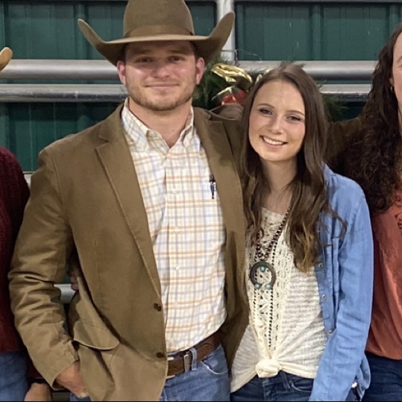 Meet your Posher, Amanda - Picture 1 of 1